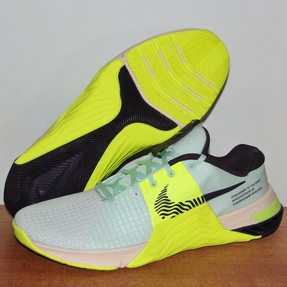 Nike Metcon 8 Crossfit Training Shoes Mens 11.5 Mint Foam Volt - Picture 1 of 6